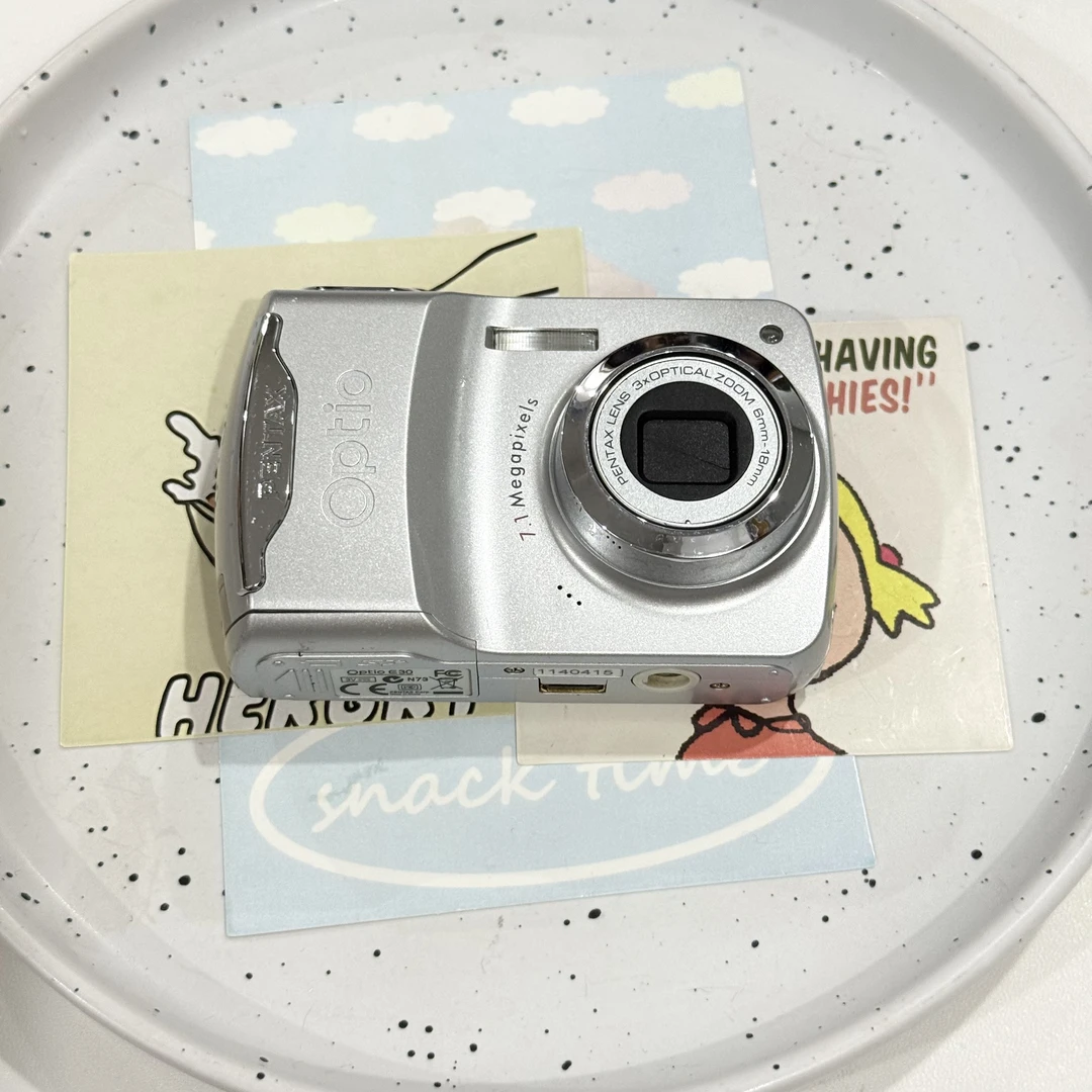 9新 Pentax/宾得 E30（电池盖坏）