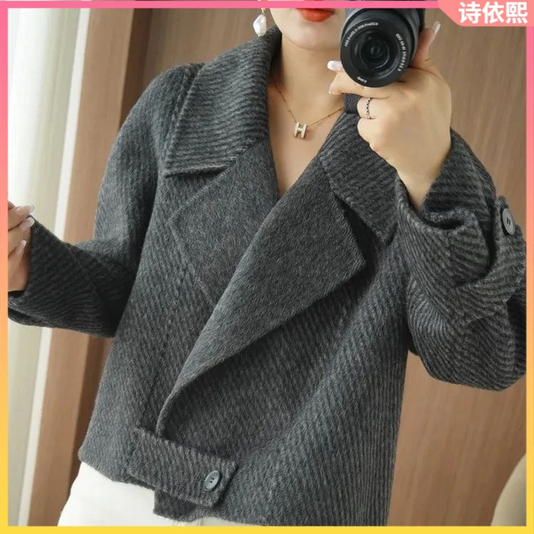 1外套2025秋季新款长袖韩版宽松时尚短款单层条纹女装西装呢子l