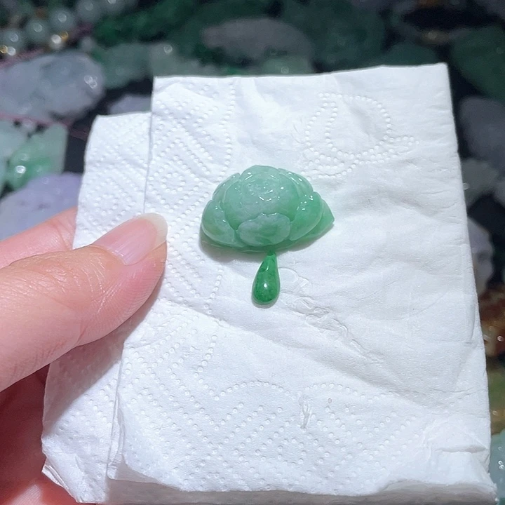 颈饰未镶嵌翡翠青*莲天