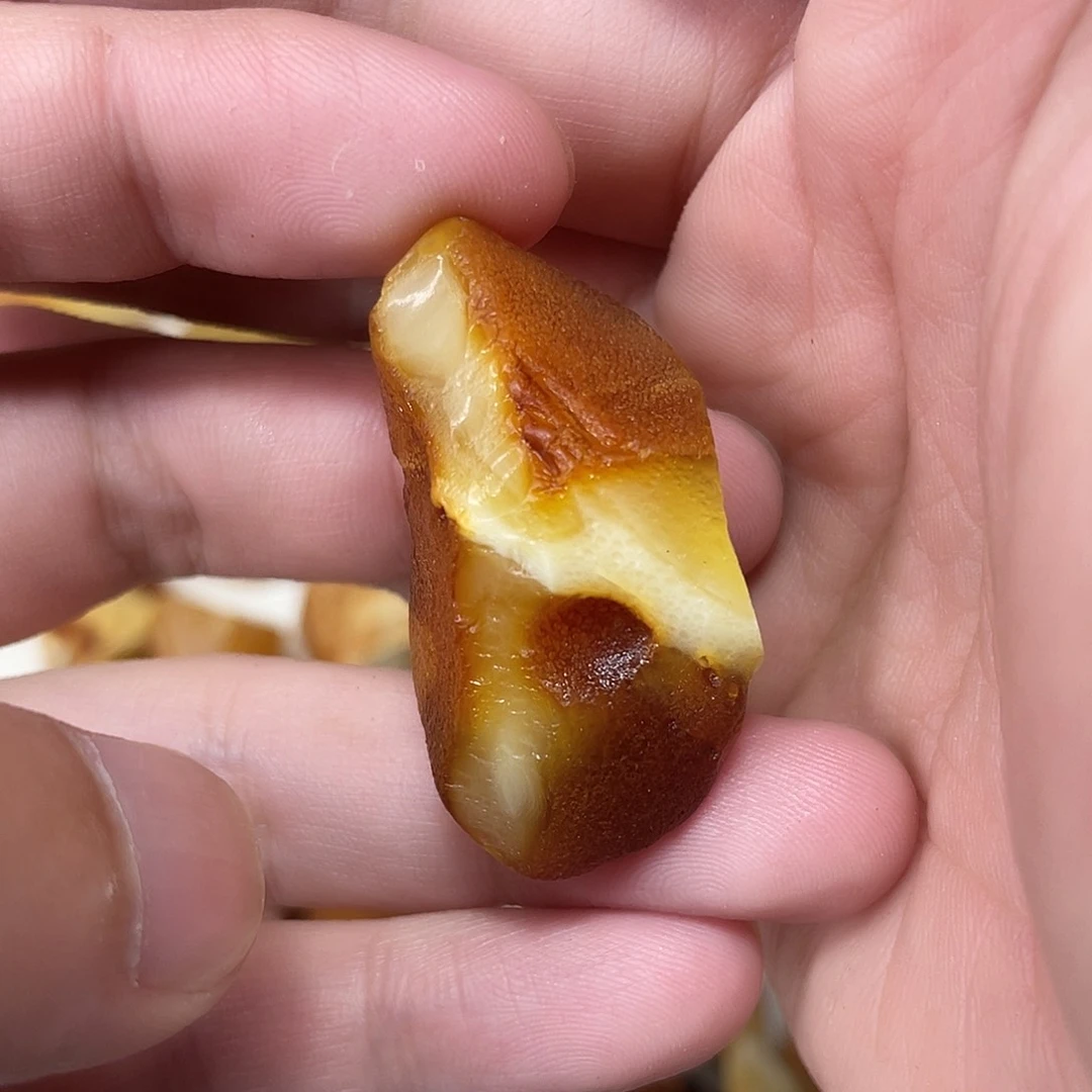 定制琥珀未镶嵌原矿琥珀