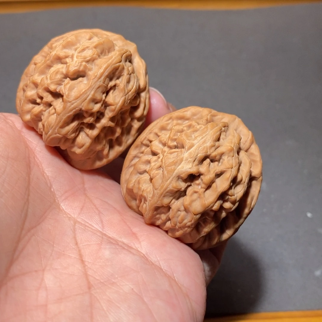 文玩核桃吊坠40红锦鲤全品