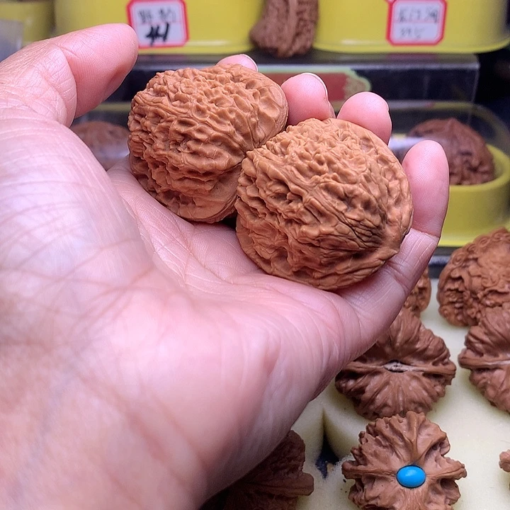 文玩核桃吊坠星**型南将