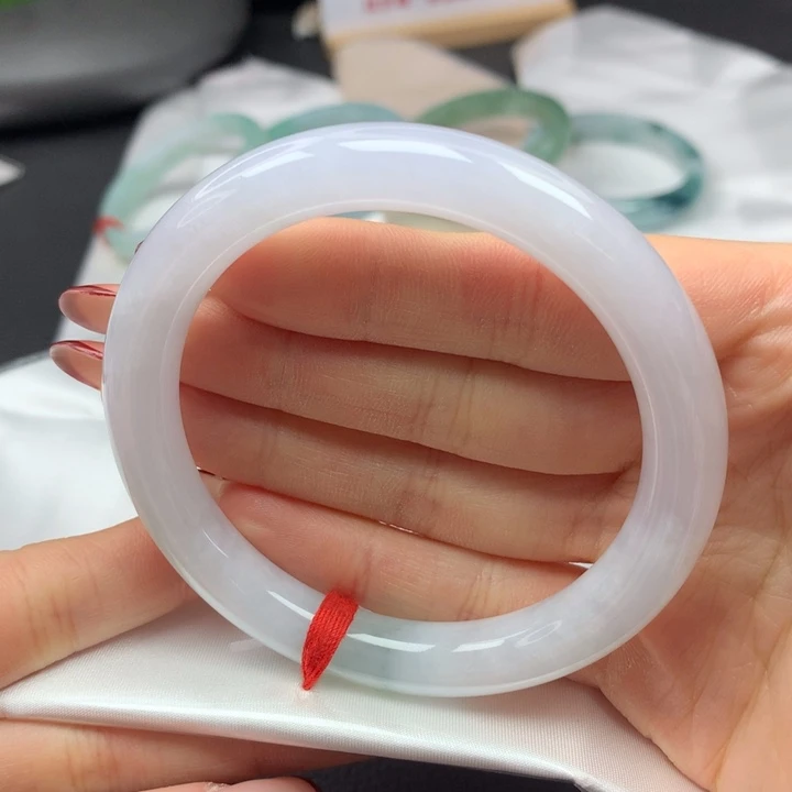 翡翠手镯未镶嵌58圆条