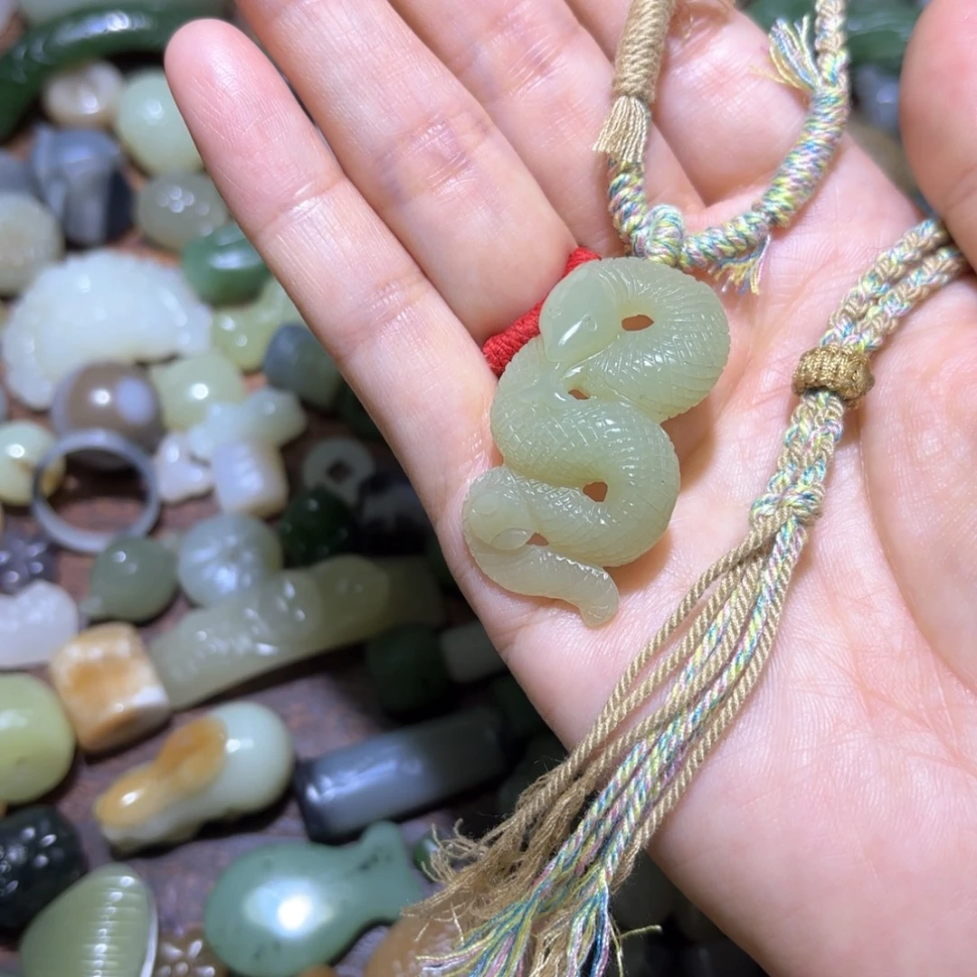 和田玉未镶嵌珠宝半成品