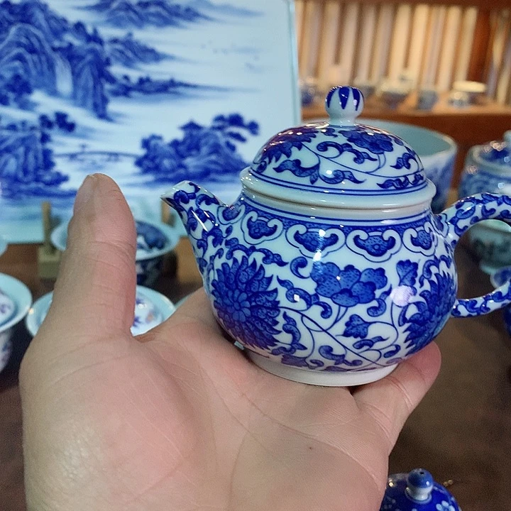 錡镇堂手工手绘壶