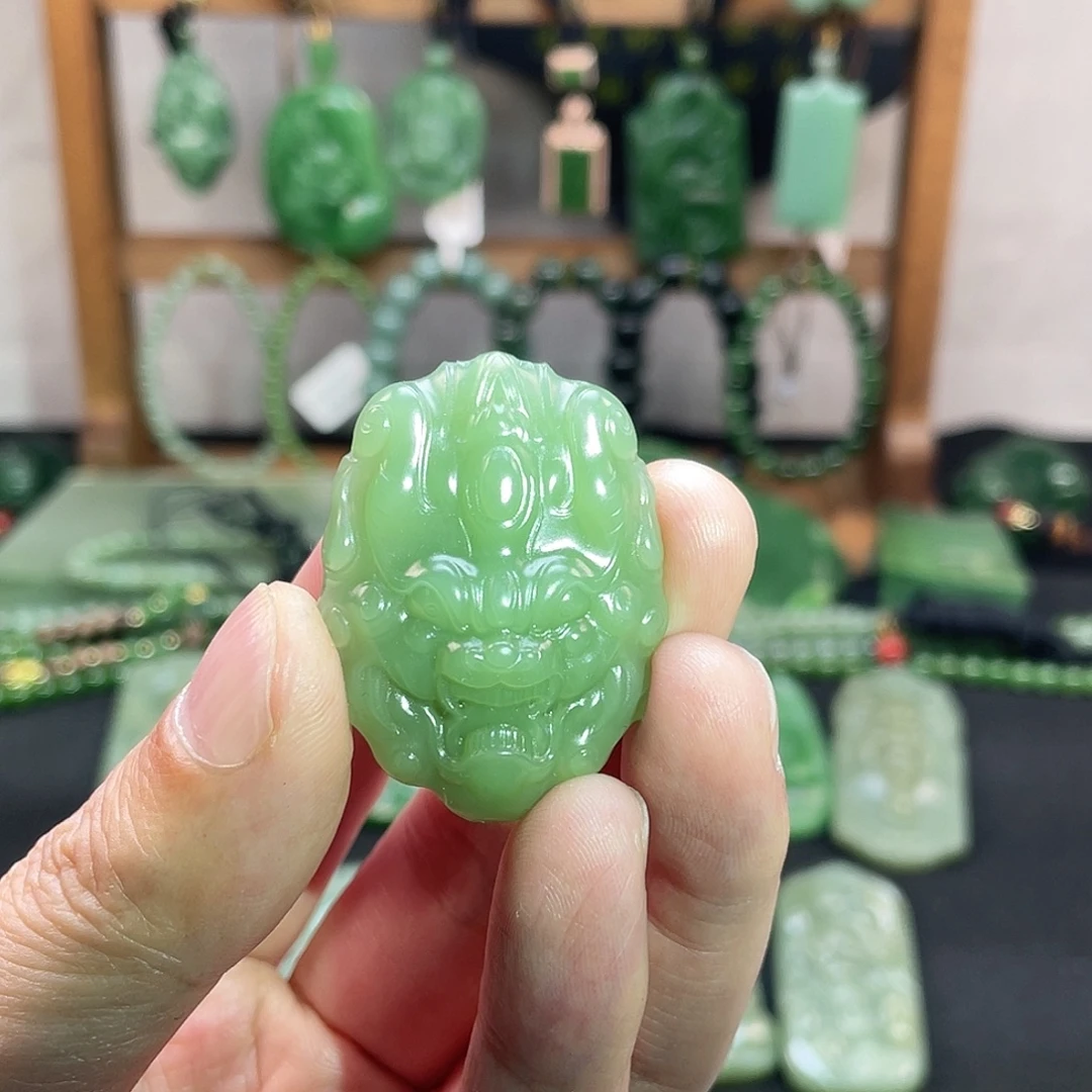 和田玉（碧玉）未镶嵌颈饰