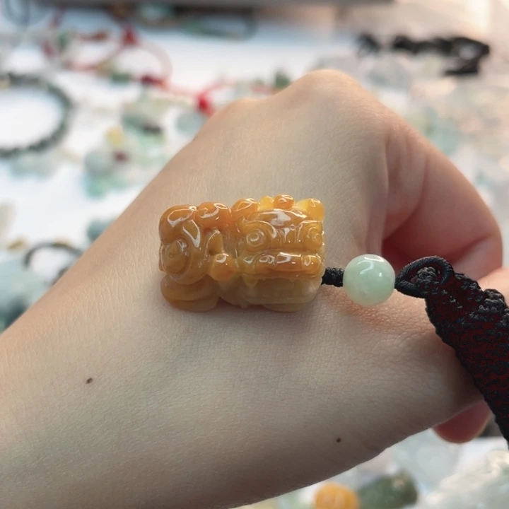 妍***宝翡翠未镶嵌颈饰A货翡翠不退不换