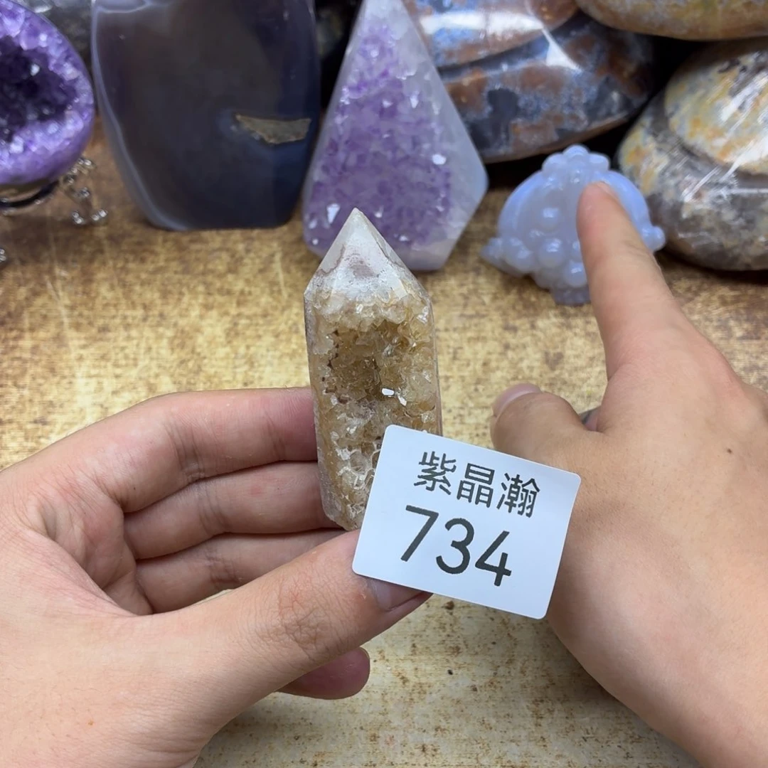 未镶嵌水晶大型摆件（非配饰）