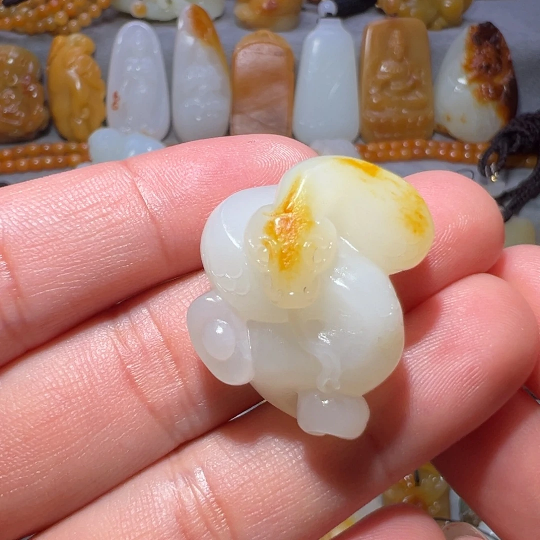 和田玉未镶嵌吊坠(不含链)