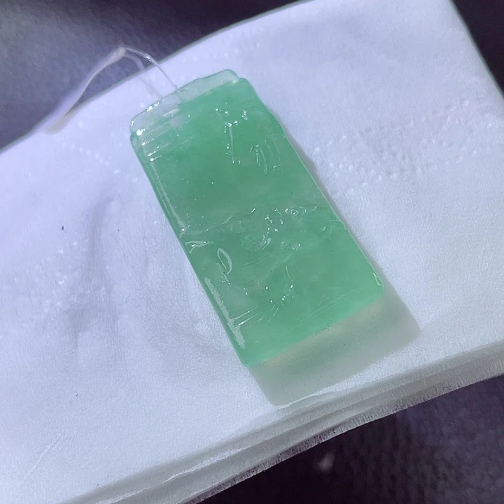 定制翡翠未镶嵌翡翠