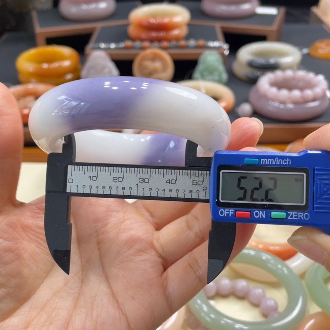 石英岩玉手镯未镶嵌