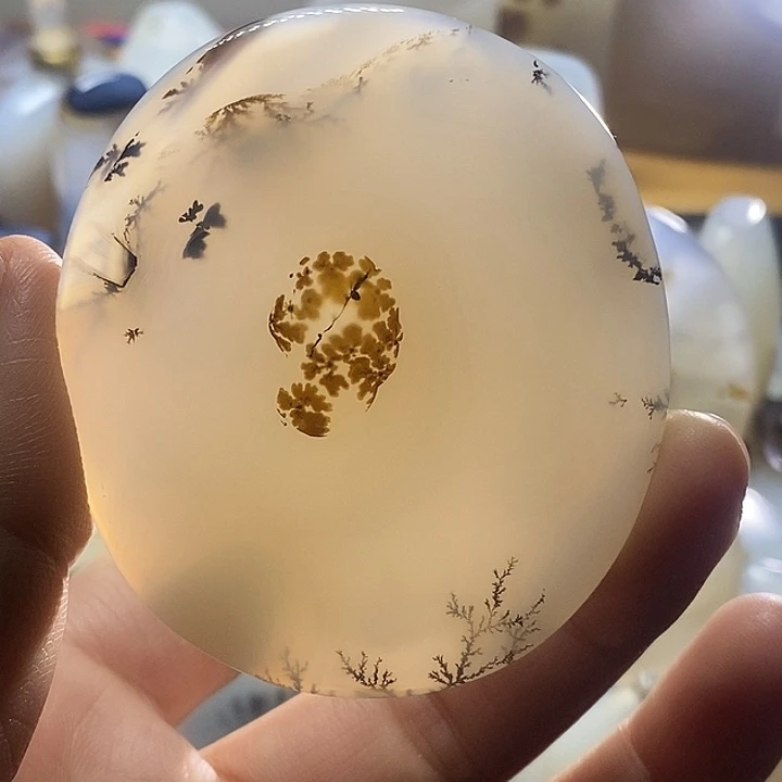 未镶嵌颈饰玛瑙/玉髓清**来