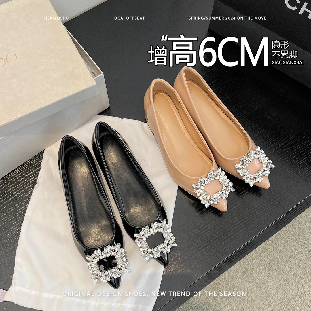 时尚气质百搭不累脚漆皮尖头跟鞋法式浅口水钻千金风粗跟休闲单鞋