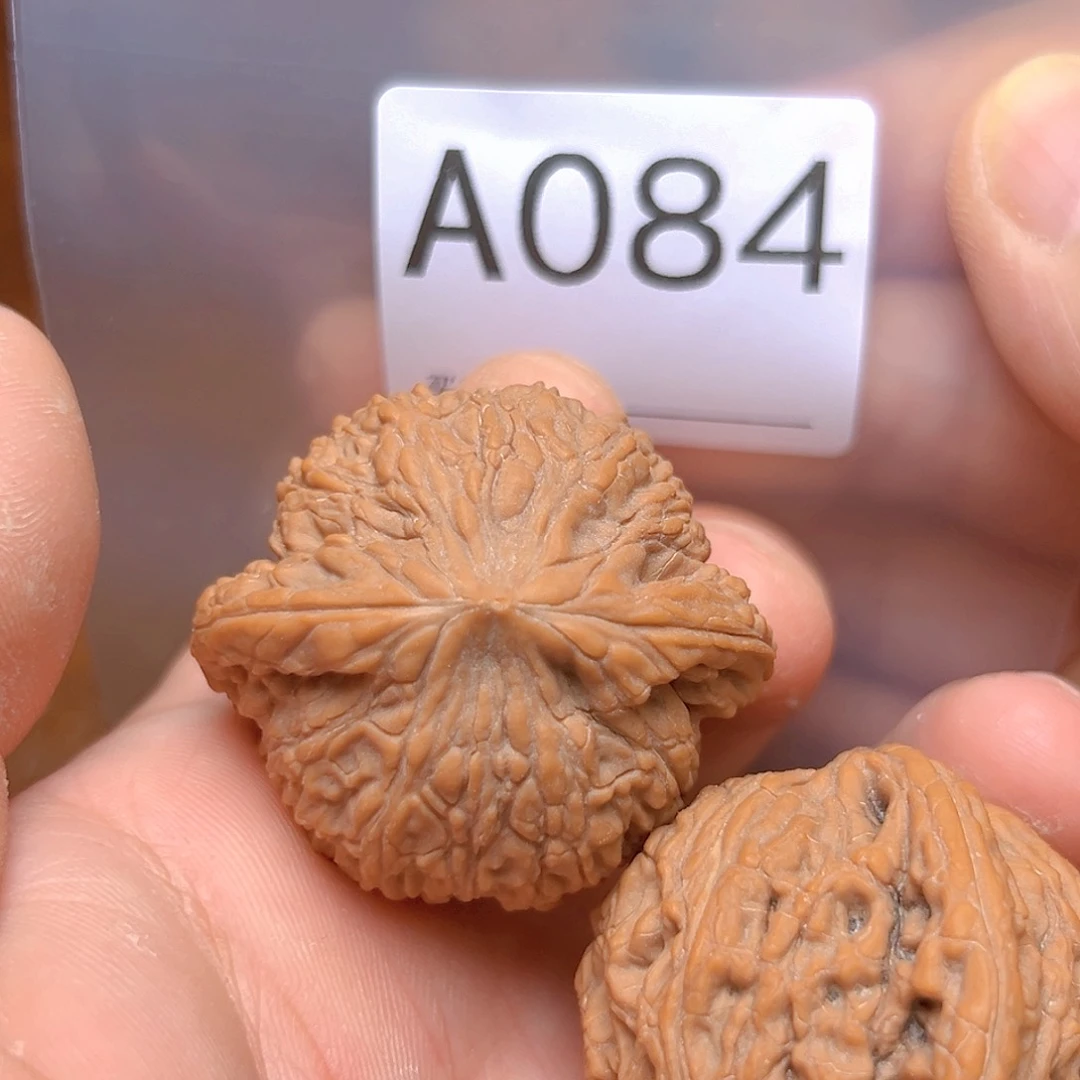 文玩核桃吊坠41绣球