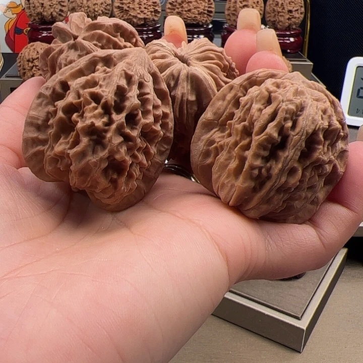 文玩核桃把件野生➕四座楼r-010