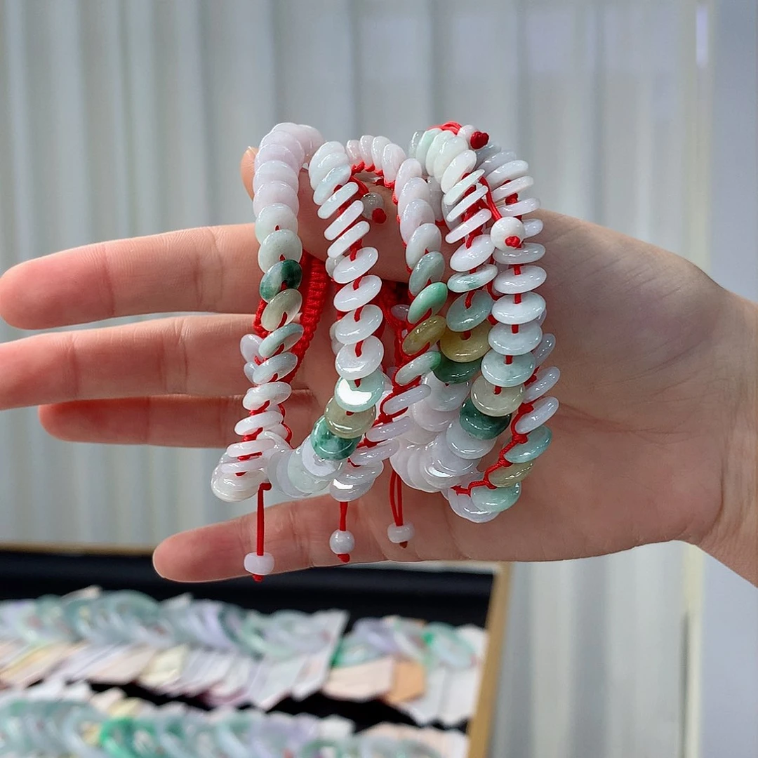 翡翠手链未镶嵌翡翠