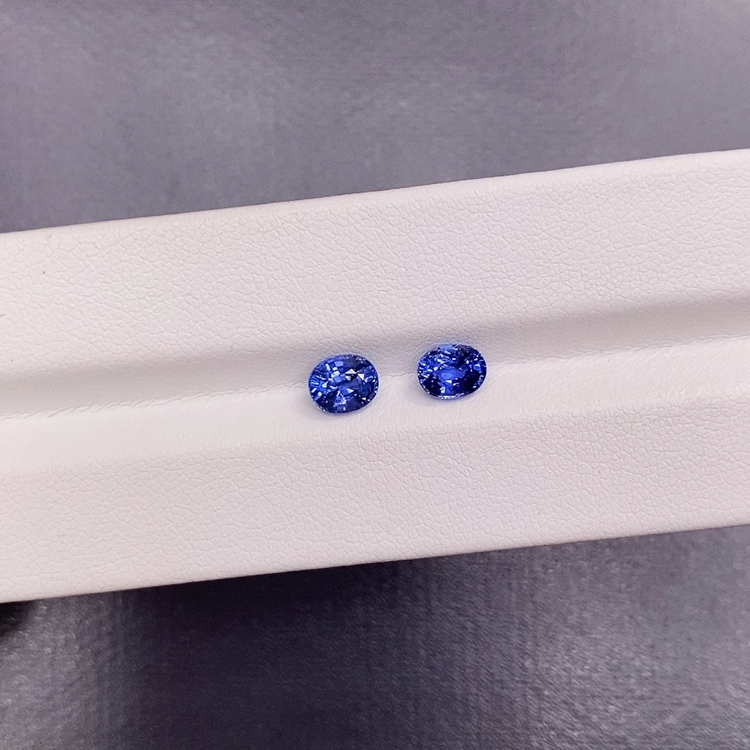 裸石蓝宝石0.975克拉+0.88克拉