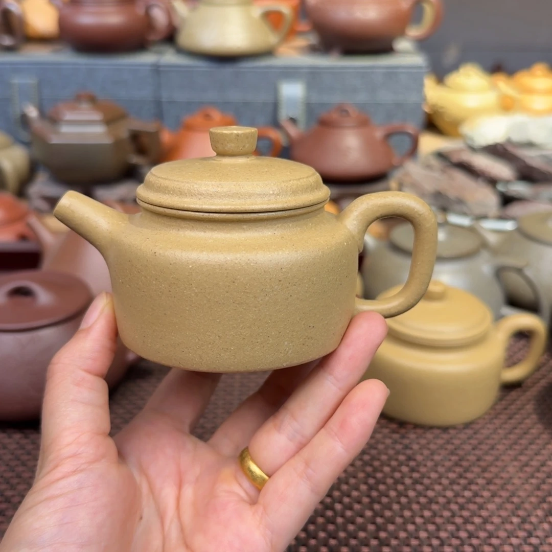 。****本山绿泥茶壶梨皮150毫升