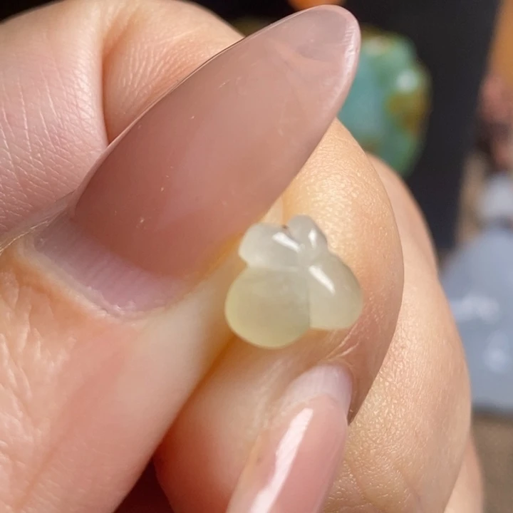 颈饰未镶嵌翡翠天然翡翠