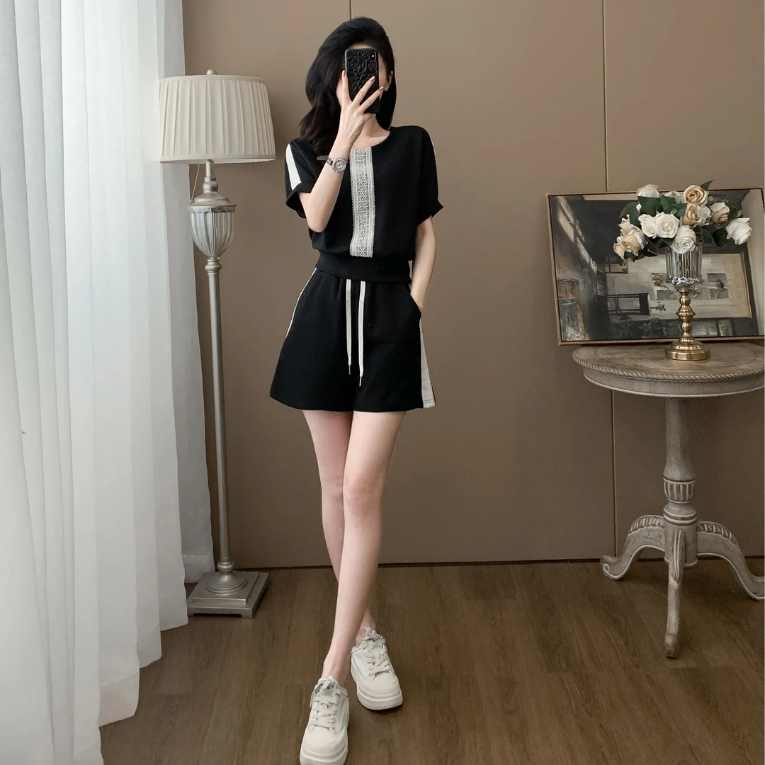 高级感黑色休闲运动套装女夏季显瘦收腰短袖上衣高腰短裤两件套装