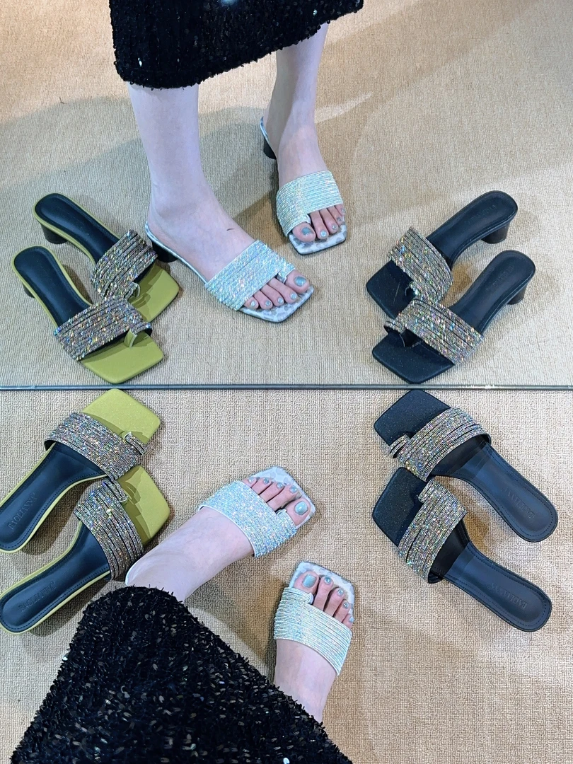 2025年夏季新款休闲简约复古爆款一字水钻气质高级百搭方头一字拖