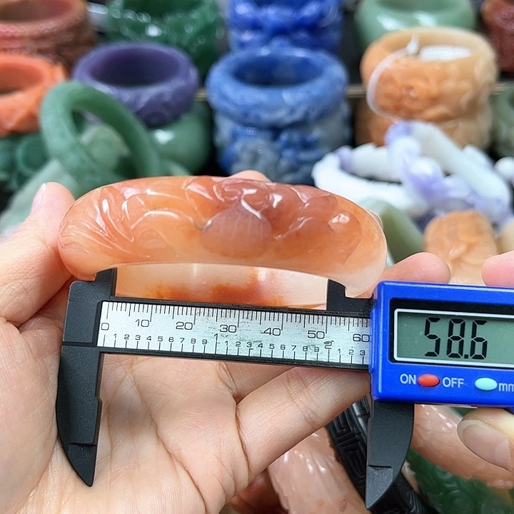 石英质玉手镯未镶嵌失**心