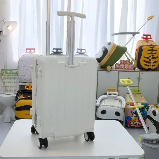 pc材质拉杆箱直播间秒杀