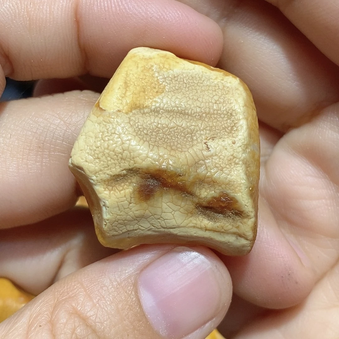 定制琥珀蜜蜡原石