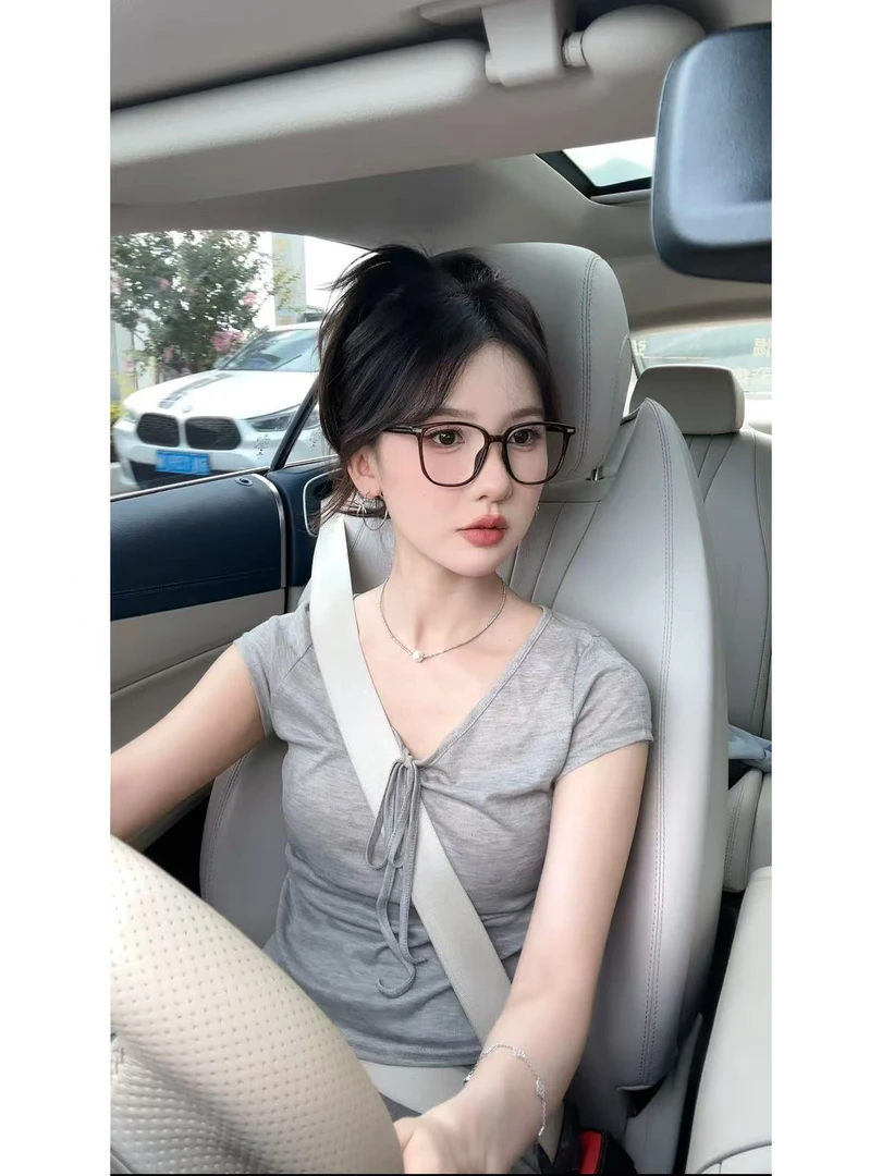 运补 SHAOER【纸片人】秋季韩系遮胯修身正肩百搭绝美纯欲套装女