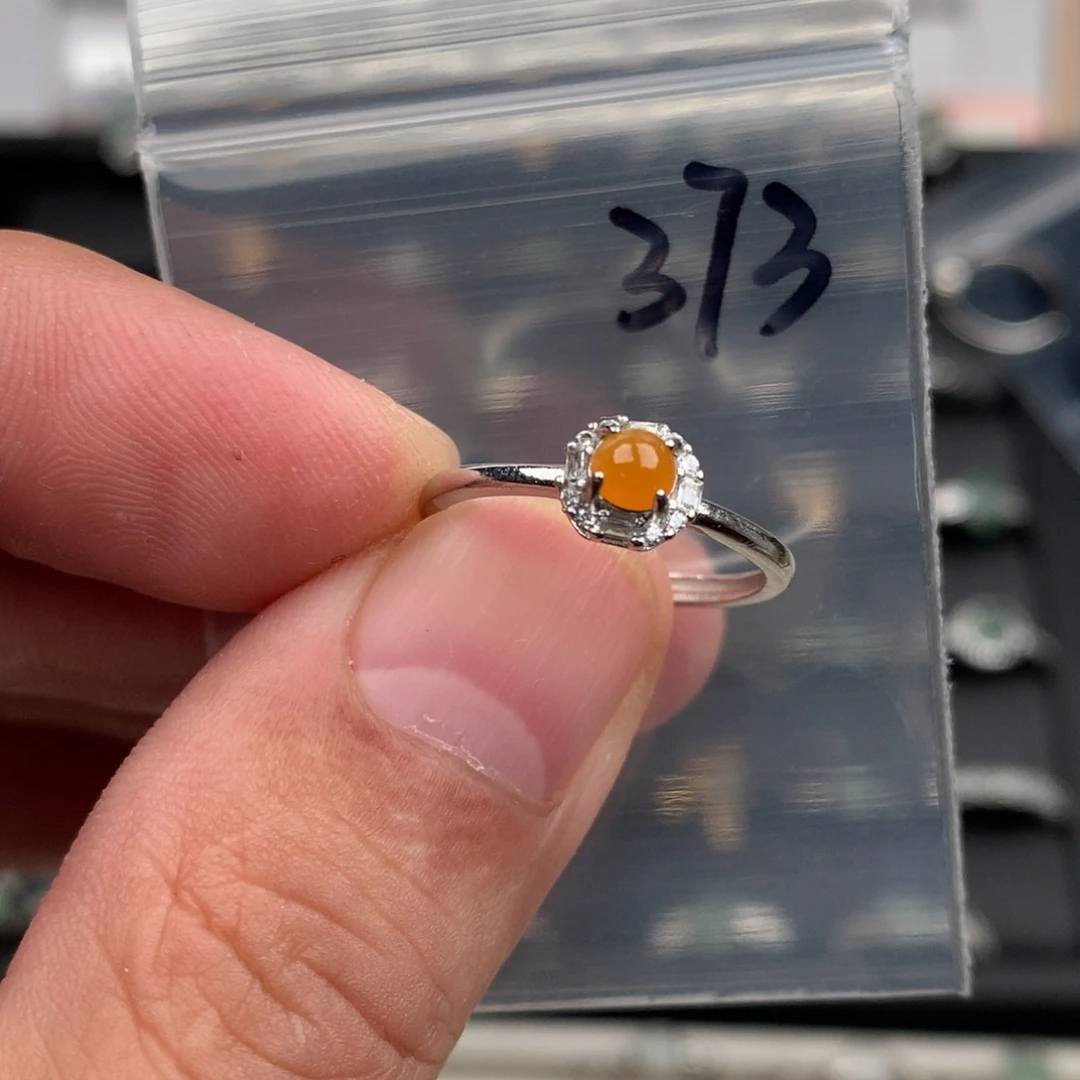 千***千翡翠未镶嵌戒圈373