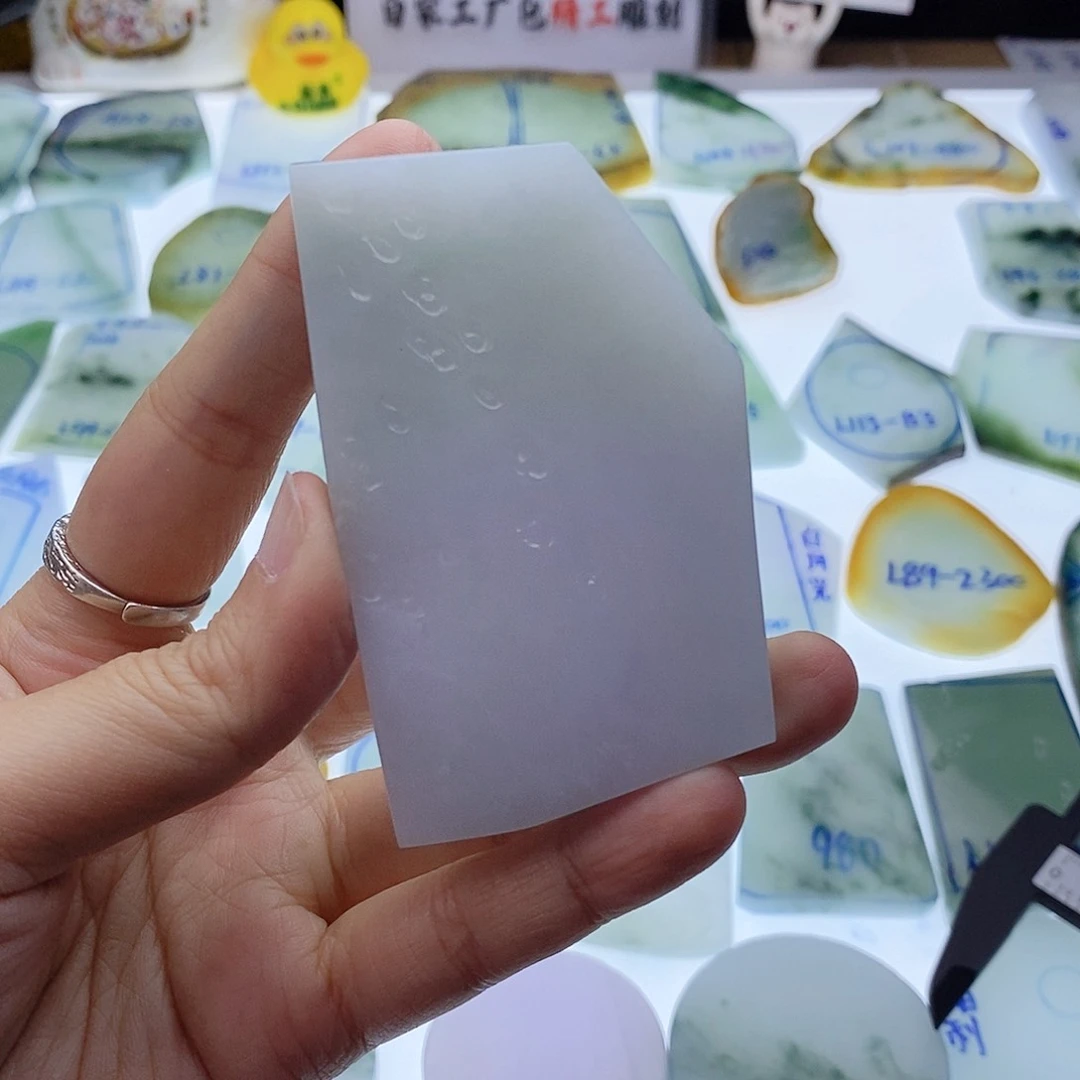 未镶嵌定制翡翠情**钟翡翠