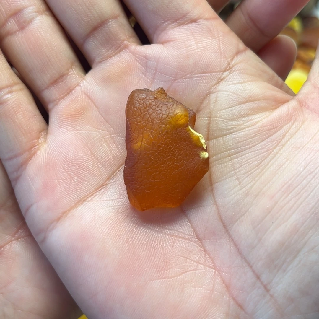 琥珀未镶嵌裸石蜜蜡定制随型吊坠