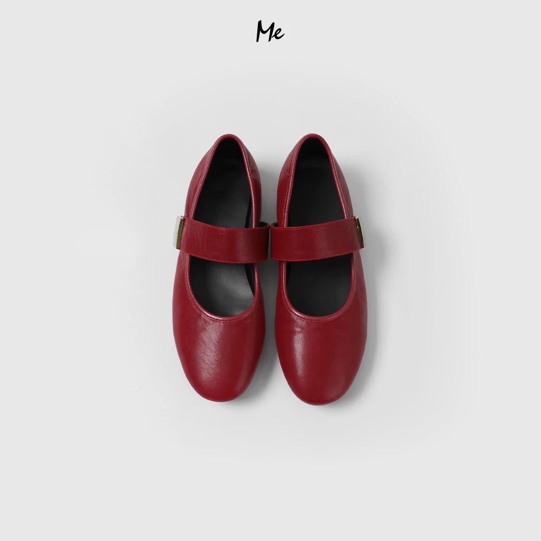 ME【复古红金扣芭蕾鞋】矜奢小羊皮奢牌感时尚休闲鞋子MESS5462