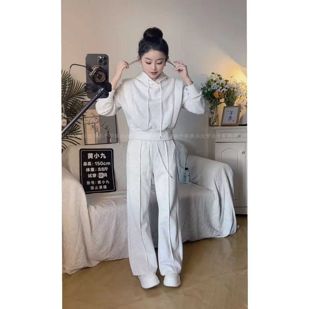 4012小个子设计感运动卫衣套装秋冬洋气减龄连帽卫衣微喇裤两件套