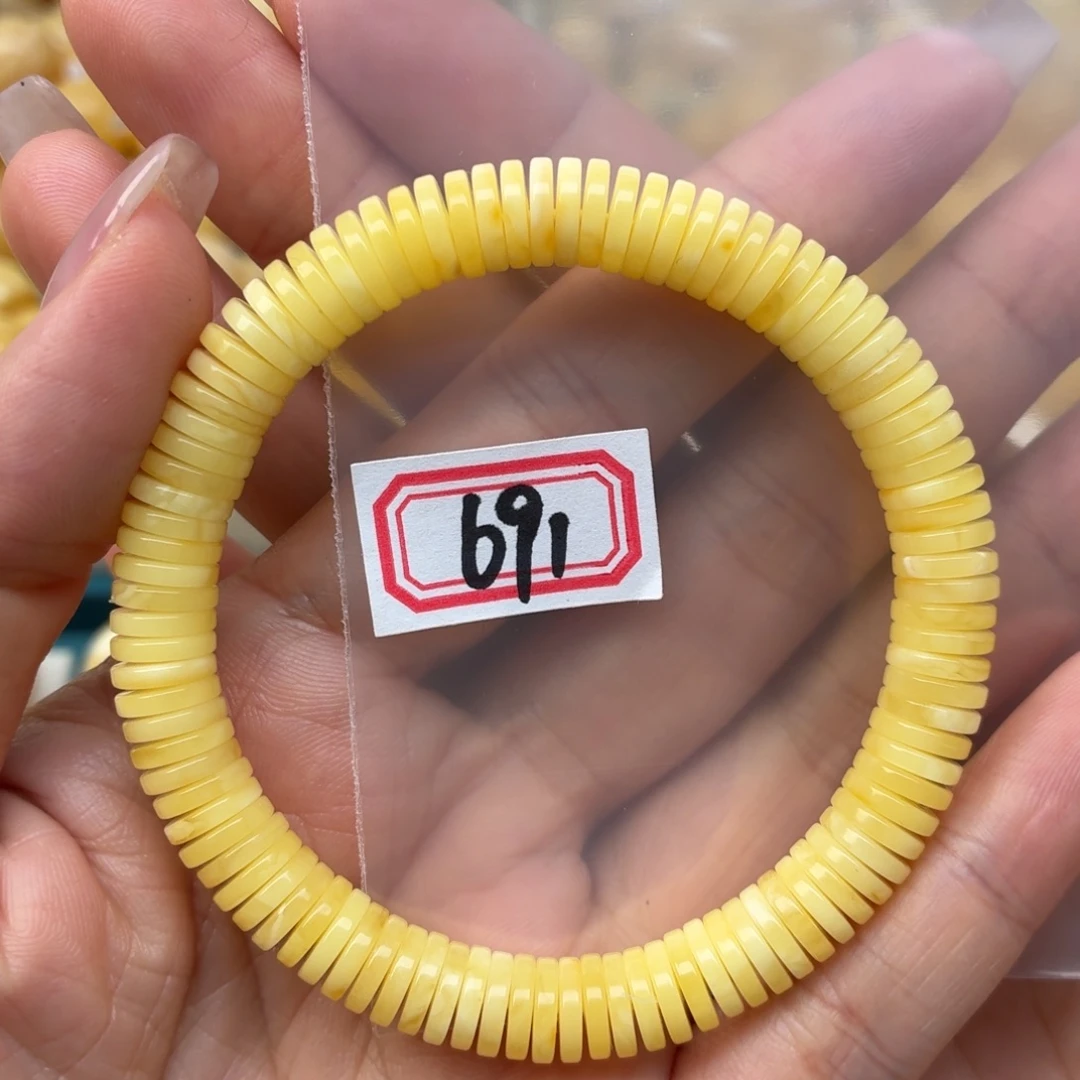 蜜蜡未镶嵌裸石8+蜜蜡隔片手串