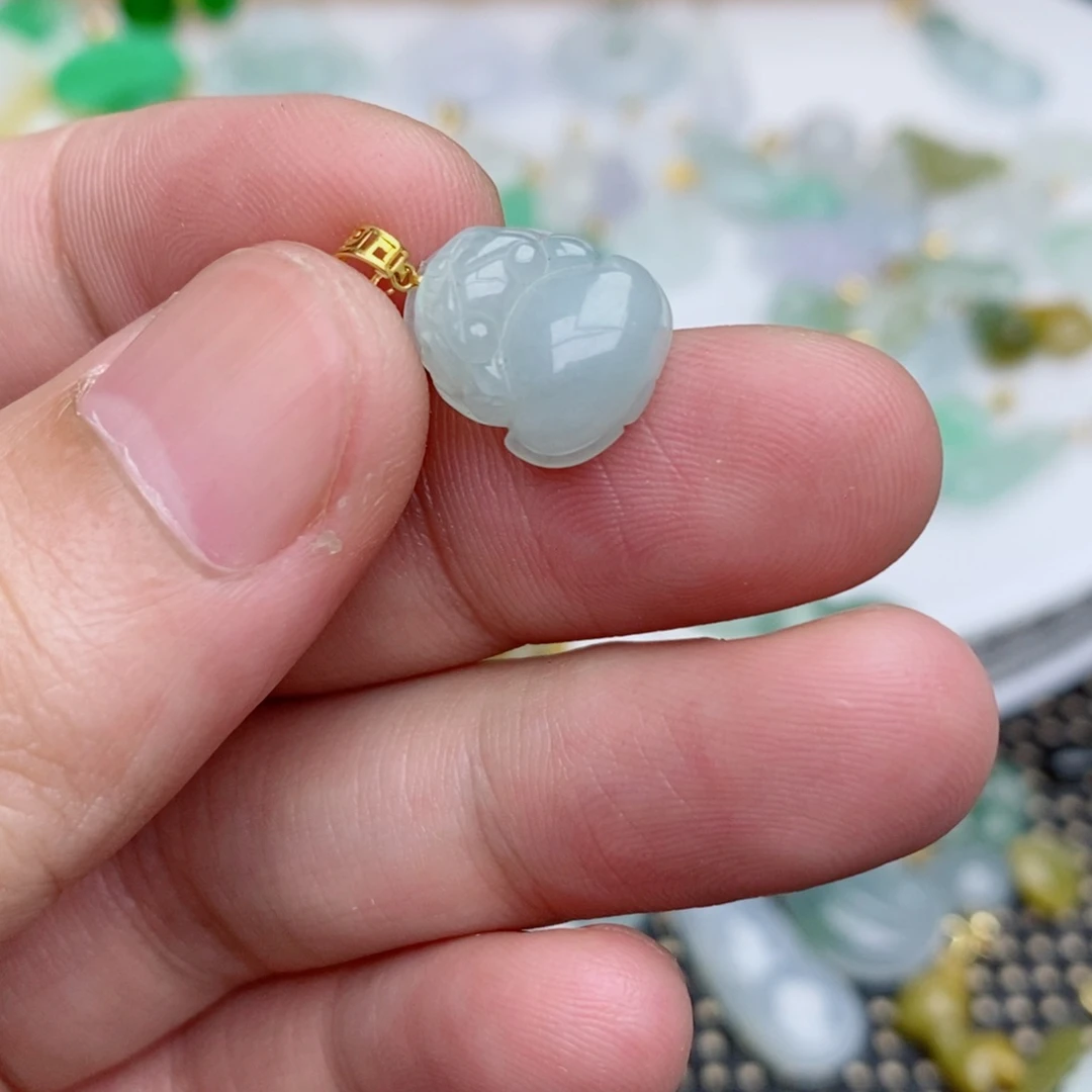 翡翠18K金镶嵌吊坠(不含链)小貔貅