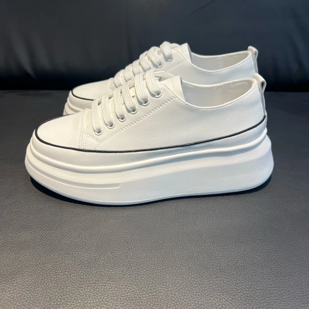 百搭小白鞋极简风增高厚底休闲板鞋时尚职场休闲风透气真皮