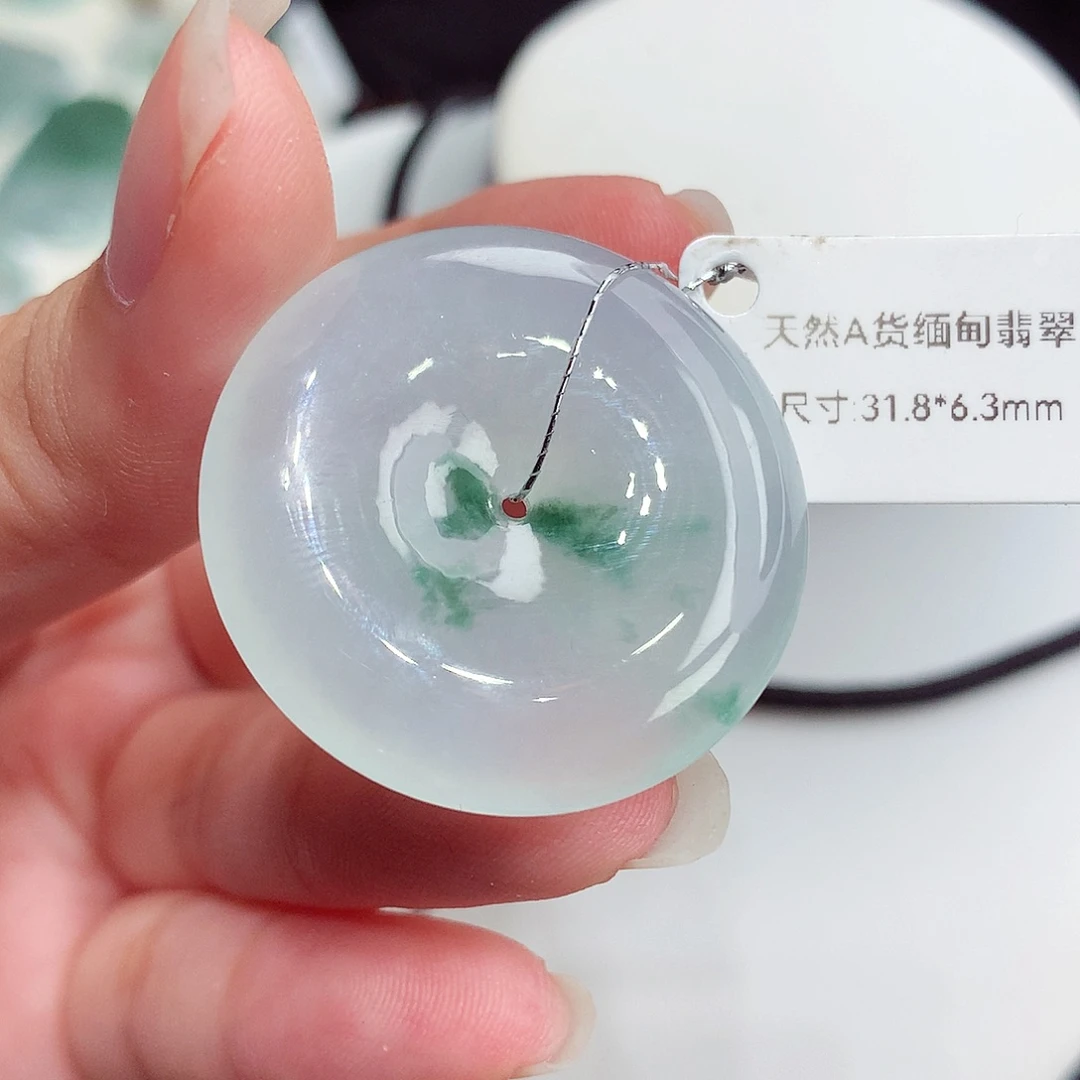 翡翠未镶嵌颈饰翡翠131，31.8/6.3