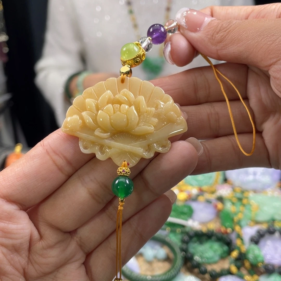 翡翠挂件未镶嵌代编织