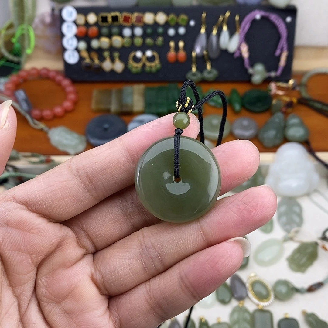 和田玉未镶嵌吊坠(不含链)