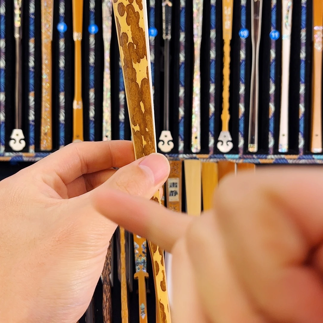 扇子健健康康平平安安