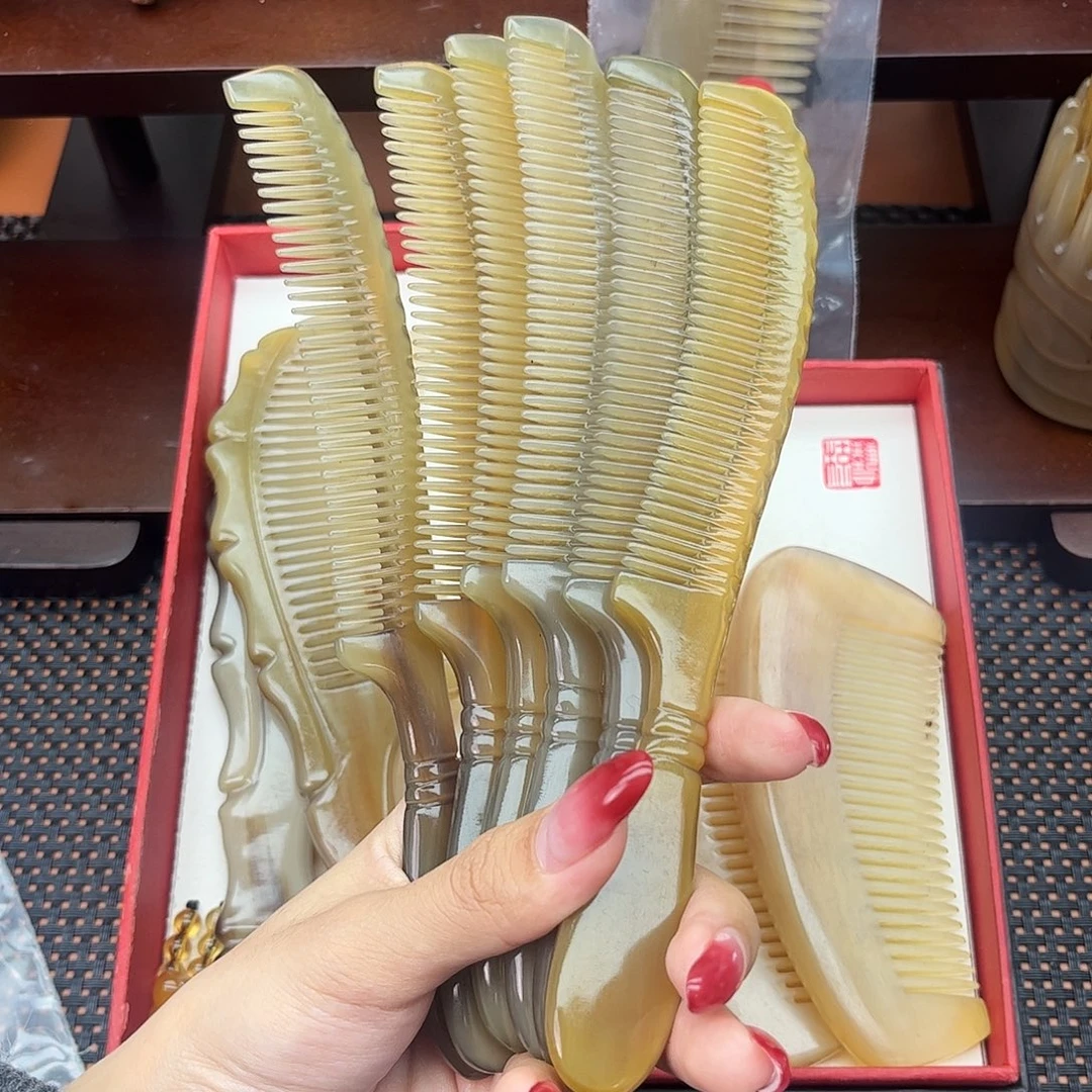 纯手工制作纯牛角梳子