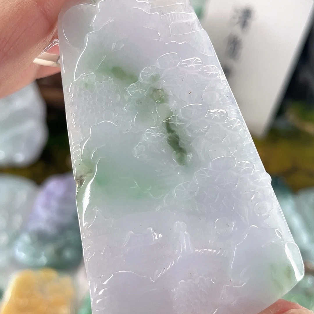 翡翠未镶嵌颈饰山水牌