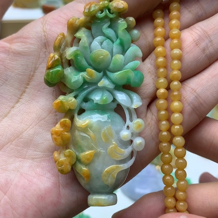 颈饰未镶嵌翡翠翡翠
