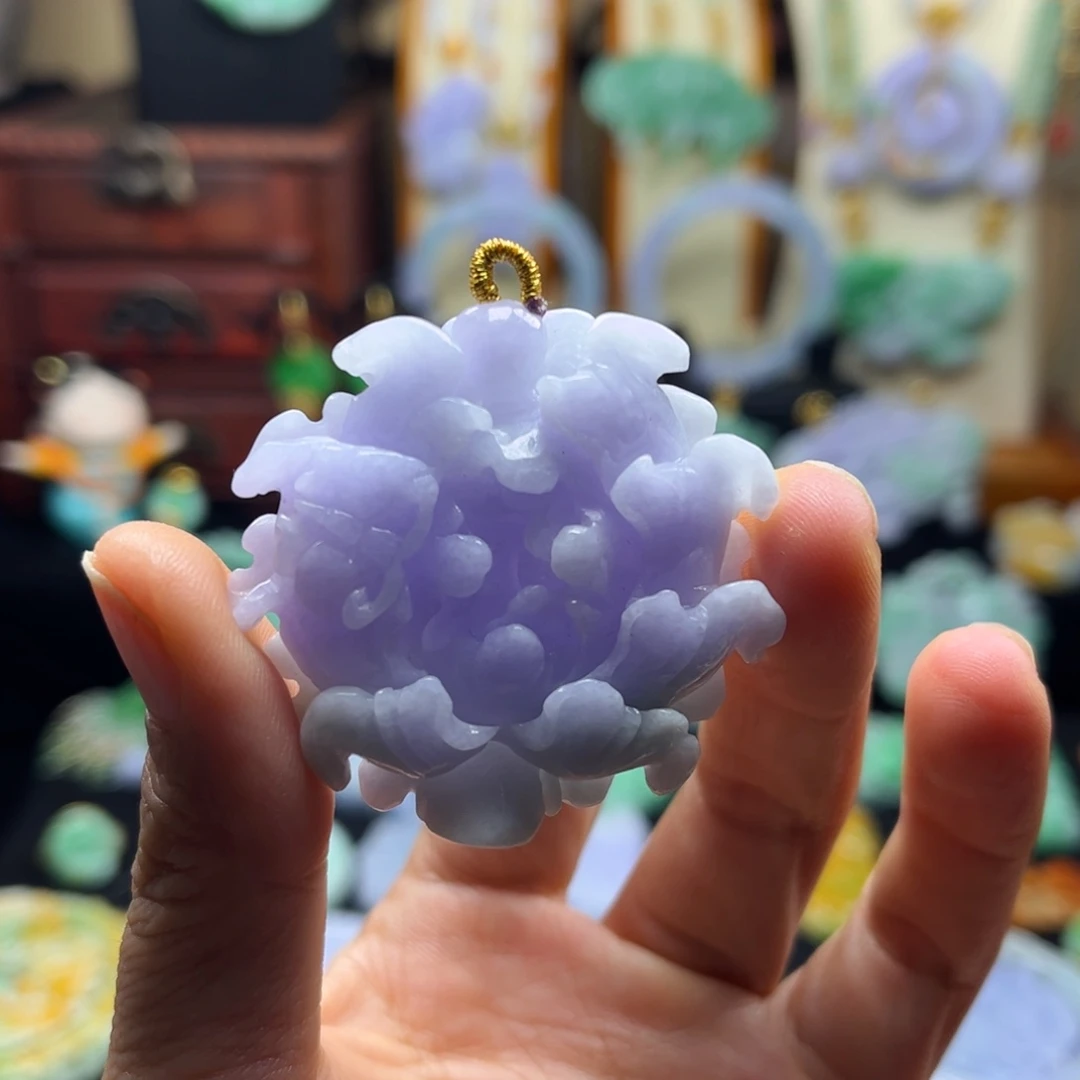 芒****颈饰未镶嵌翡翠天然翡翠