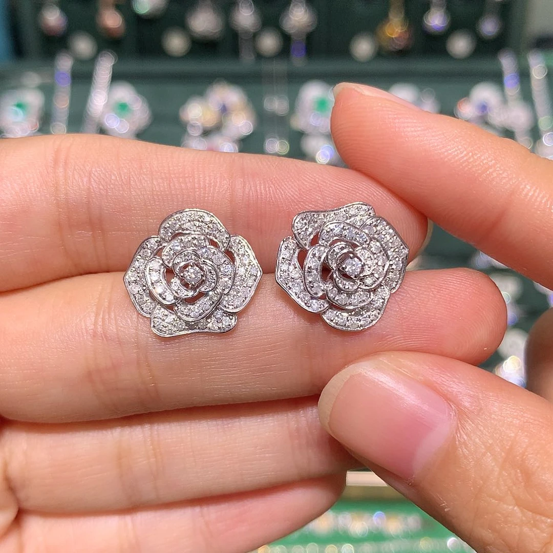 耳饰铂Pt900镶嵌钻石