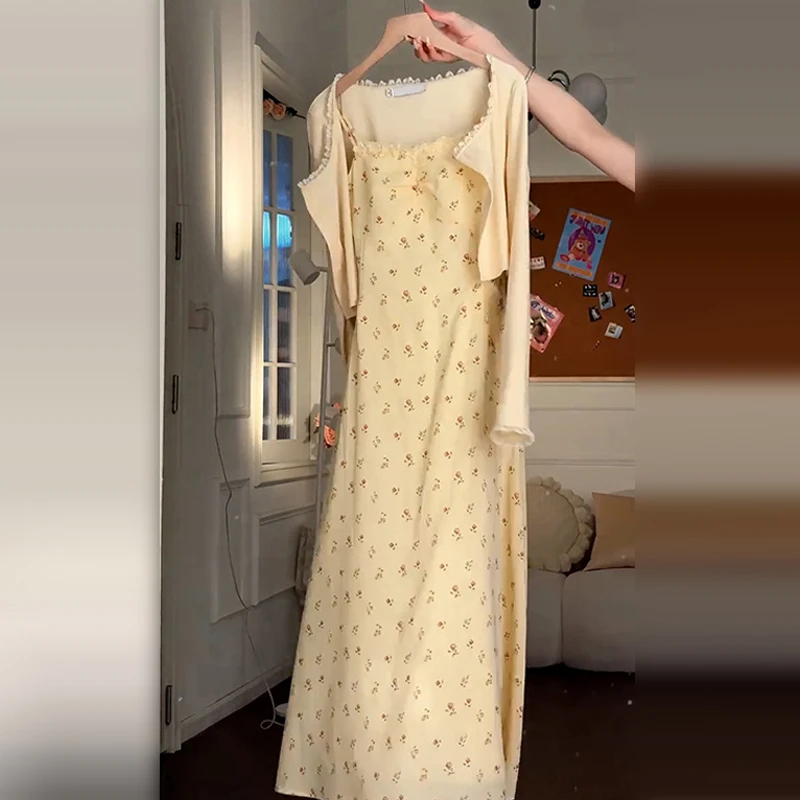 0888黄色碎花吊带连衣裙子女新款开春穿搭一整套海边度假长裙套装