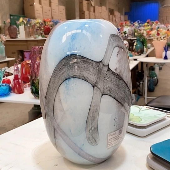 琉璃花瓶高29厘米口径7厘米