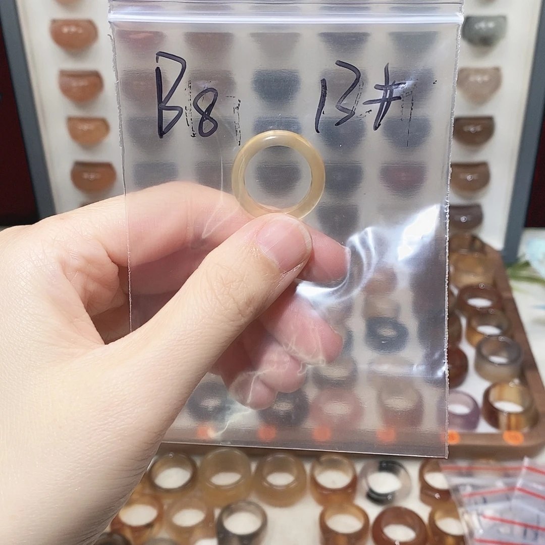 玛瑙/玉髓未镶嵌戒指港13码包容不退换