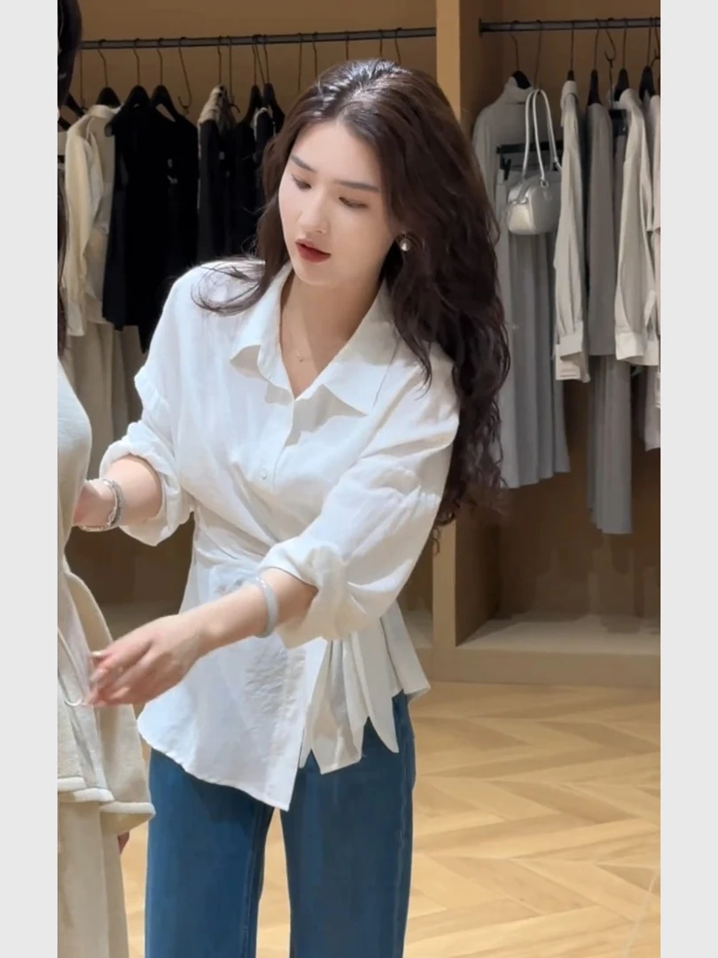 白色收腰衬衫女高级感轻奢减龄洋气chic盐系韩风巨好看设计感上衣